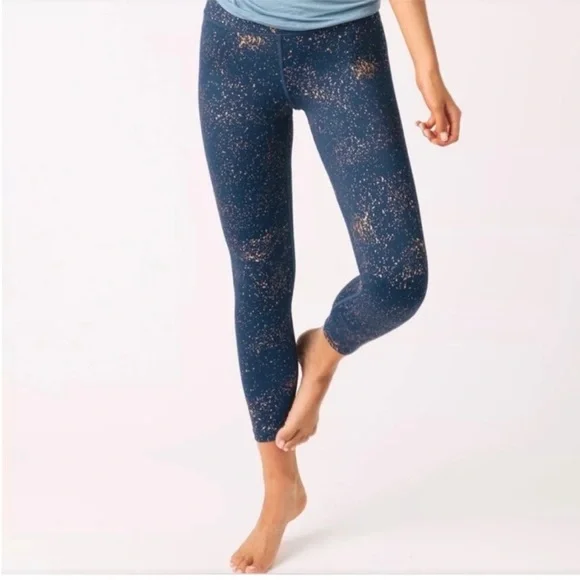 ZYIA Stay Gold Light & Tight Speckled 7/8 Leggings - Picture 2 of 13